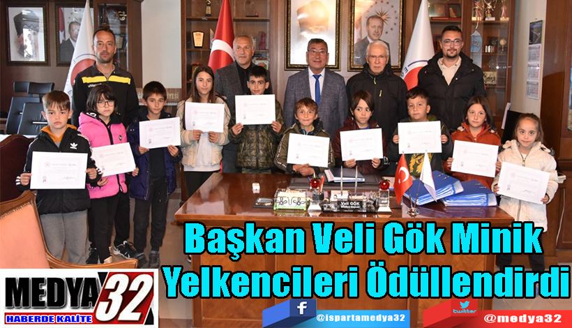 Başkan Veli Gök Minik  Yelkencileri Ödüllendirdi