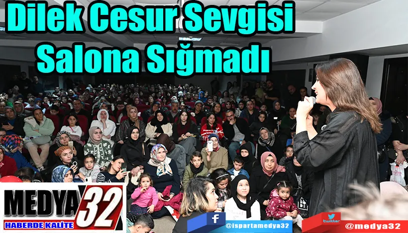 Dilek Cesur Sevgisi  Salona Sığmadı 