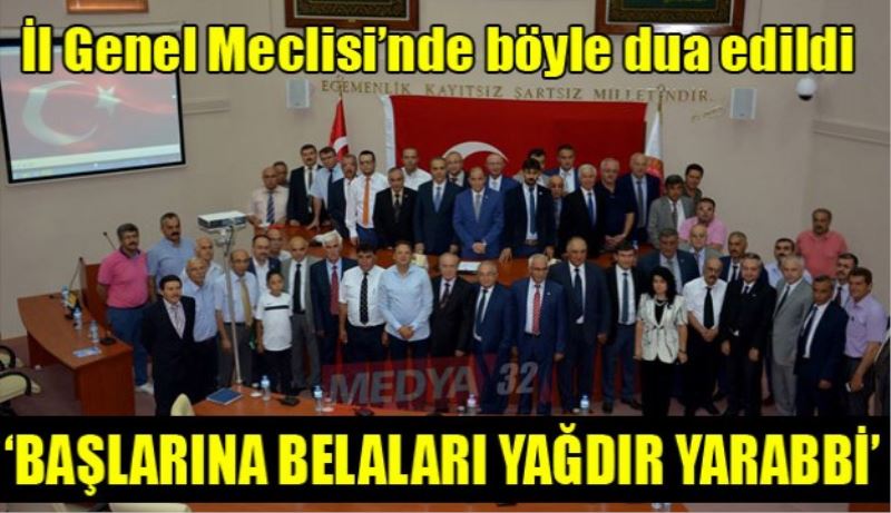 ‘Başlarına Belaları Yağdır Yarabbi’