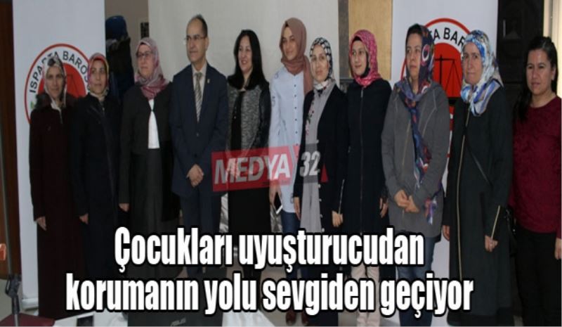 Çocukları uyuşturucan korumanın yolu sevgiden geçiyor