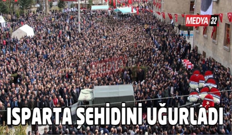 Şehidimizi binlerce kişi uğurladı