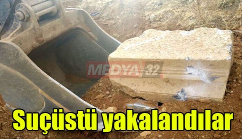 Kaçak kazı yapan 13 kişi suçüstü yakalandı